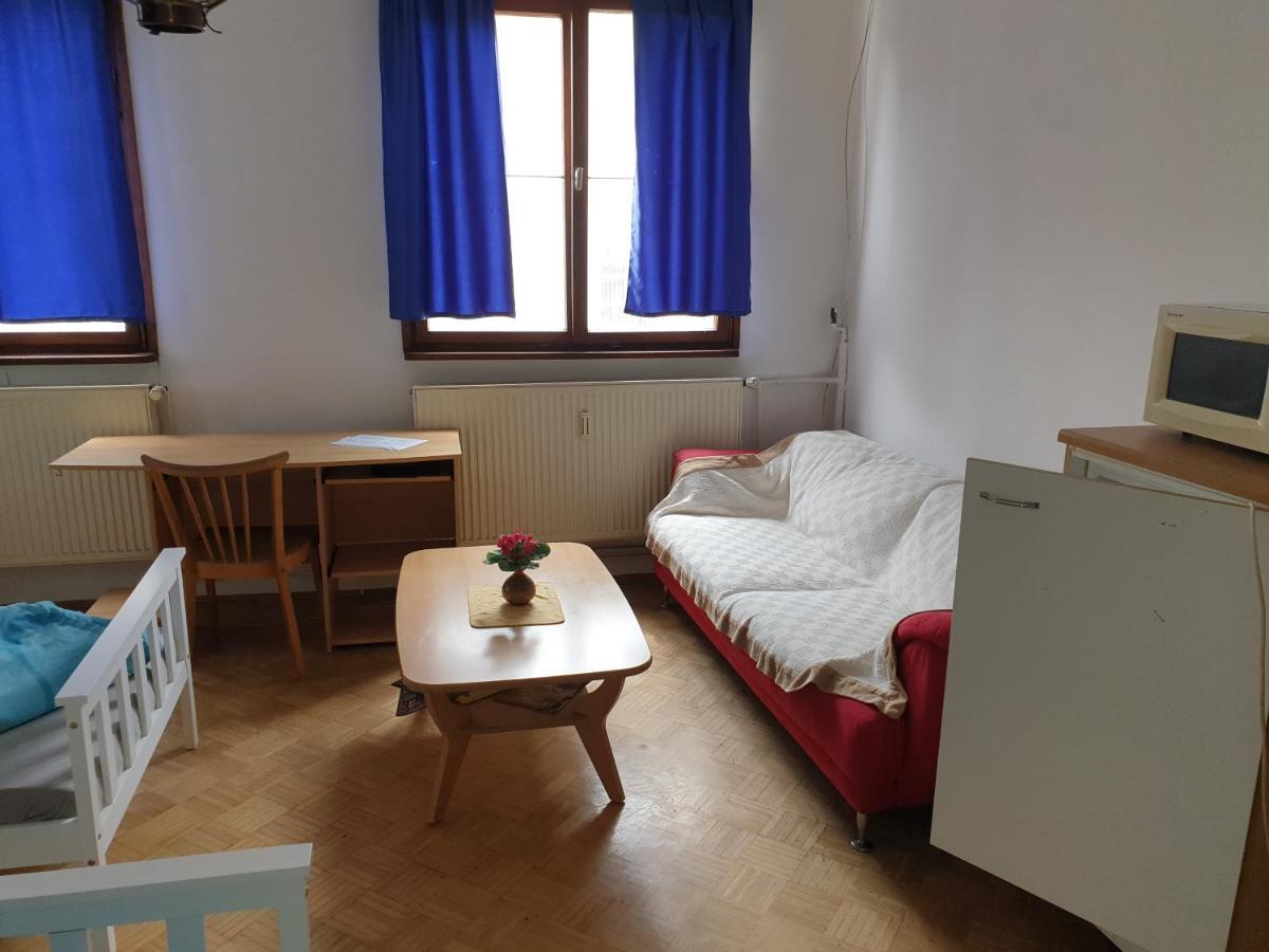 Hotel Pension Engel à Pfullendorf Extérieur photo