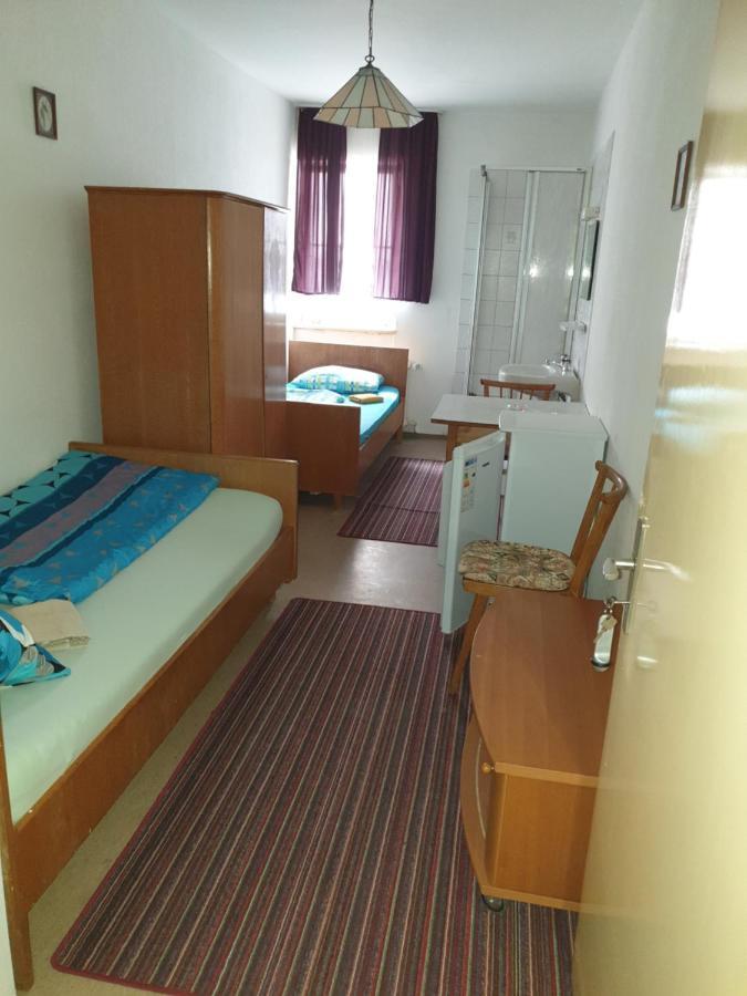 Hotel Pension Engel à Pfullendorf Extérieur photo