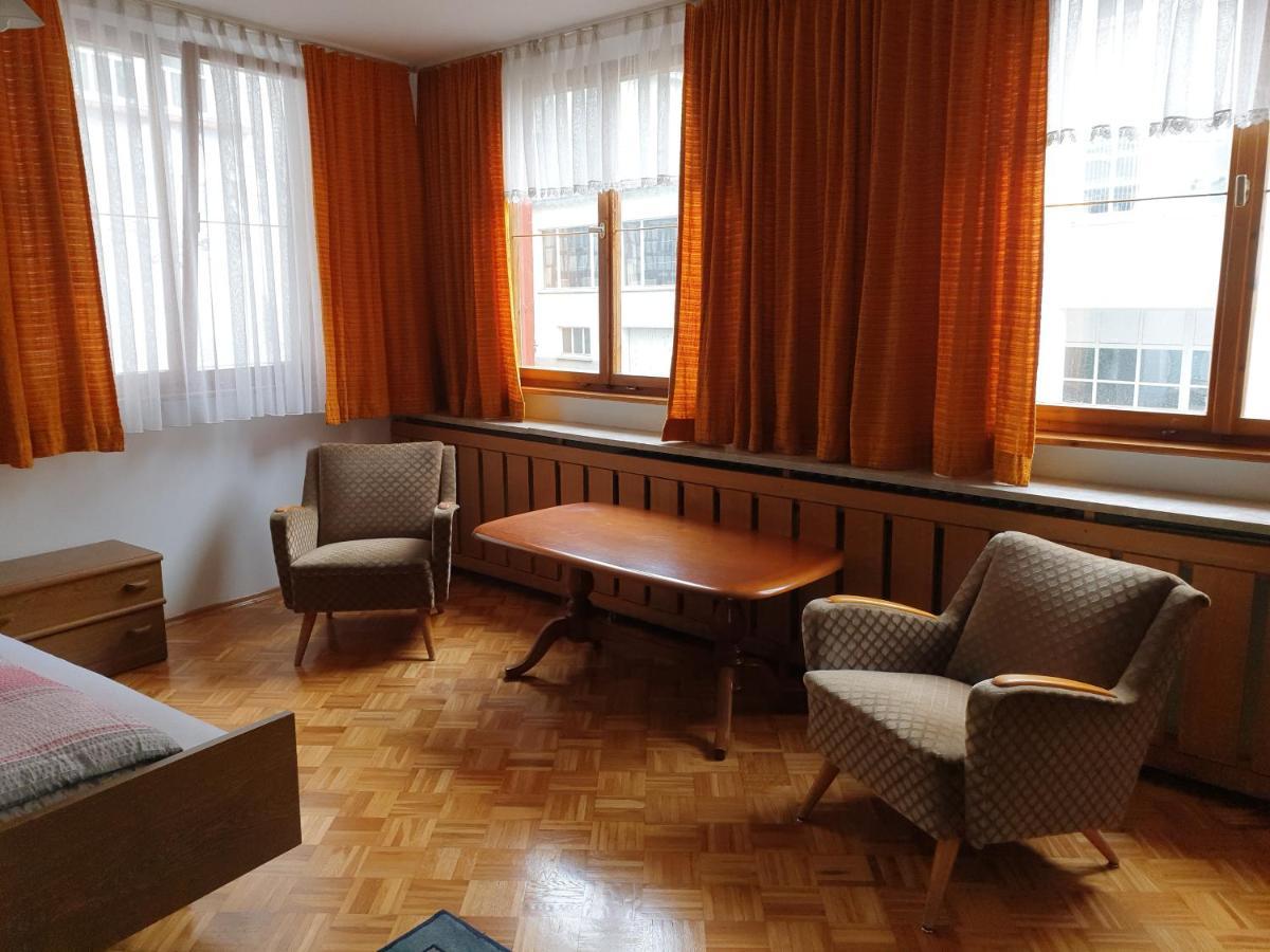 Hotel Pension Engel à Pfullendorf Extérieur photo