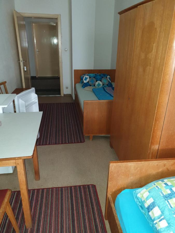 Hotel Pension Engel à Pfullendorf Extérieur photo
