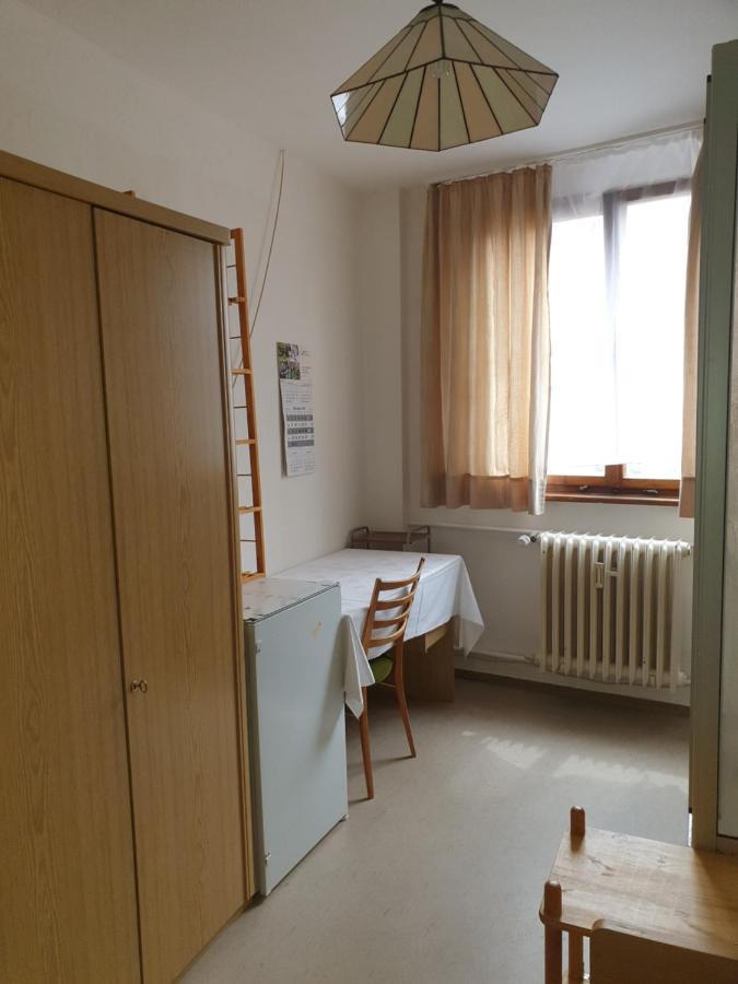 Hotel Pension Engel à Pfullendorf Extérieur photo