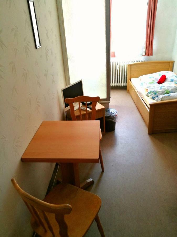 Hotel Pension Engel à Pfullendorf Extérieur photo